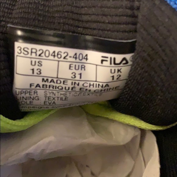 Fila Escaloght kids sizes available - Picture 9 of 11